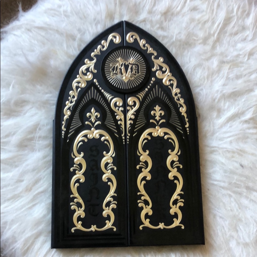 Kat Von D Saint & Sinner Palette